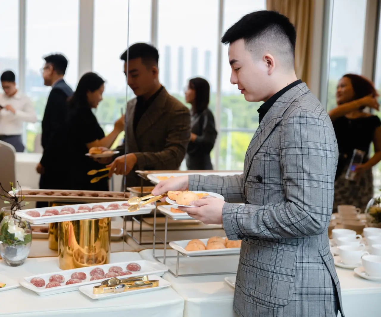 企业团餐服务方案对比:食堂托管与配餐外包的适用场景分析正文配图 1